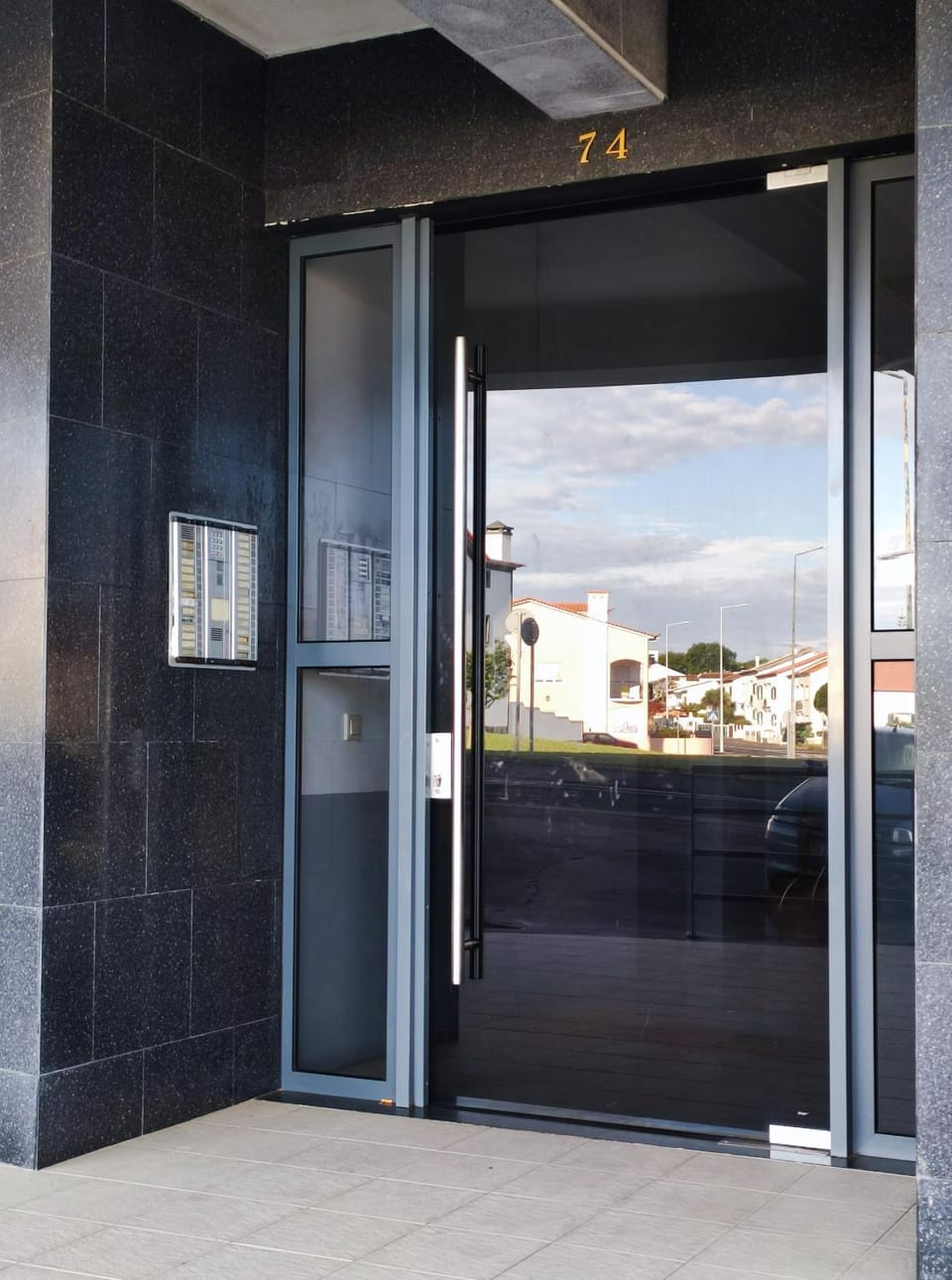 Property building, Facade/entrance