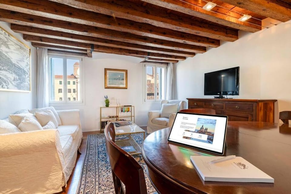 Ca’ Bruna San Trovaso Apartment Apartment in Lido di Venezia