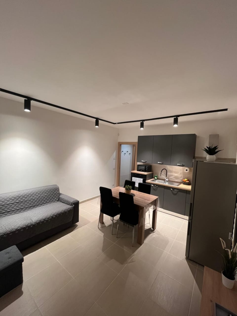 Kitchen or kitchenette, Living room, Seating area, Dining area, minibar, pet friendly, stove