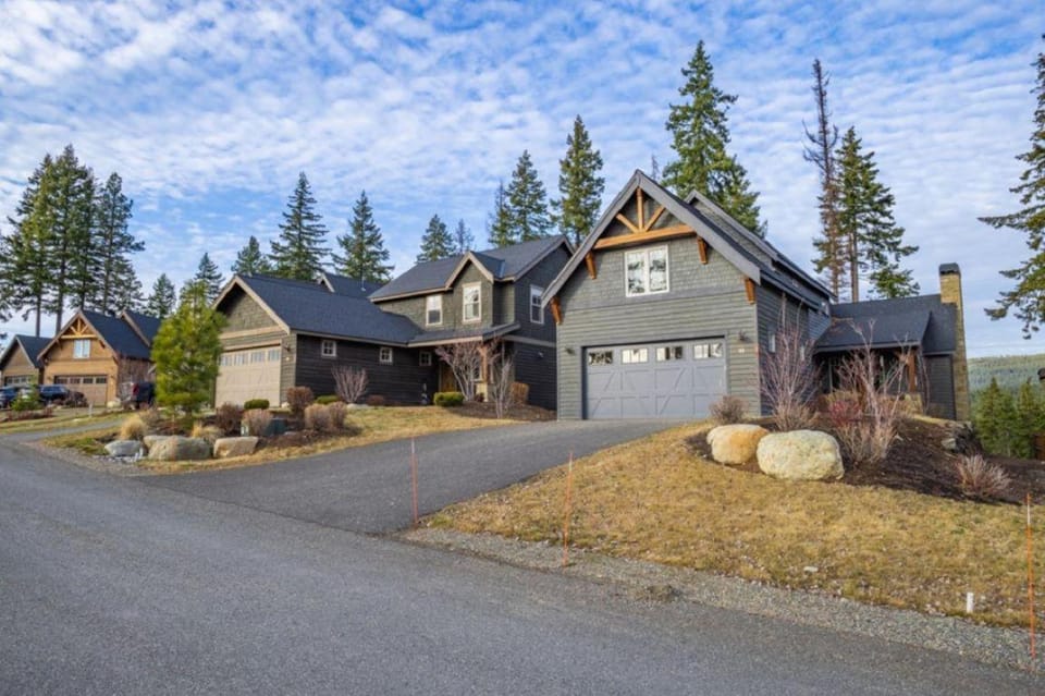 Family Retreat w/ Suncadia Pool Access House in Kittitas County