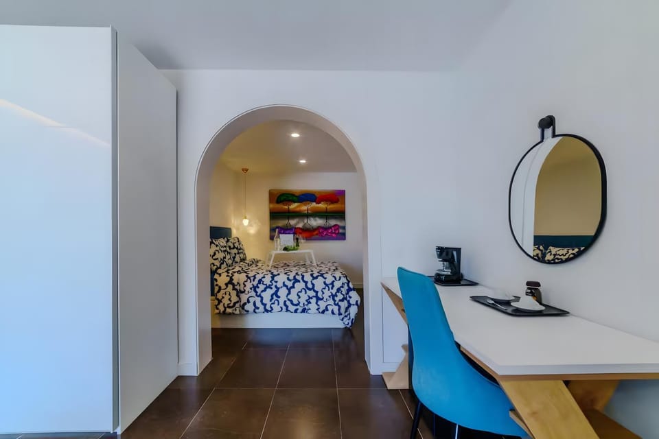 Living room, Bedroom