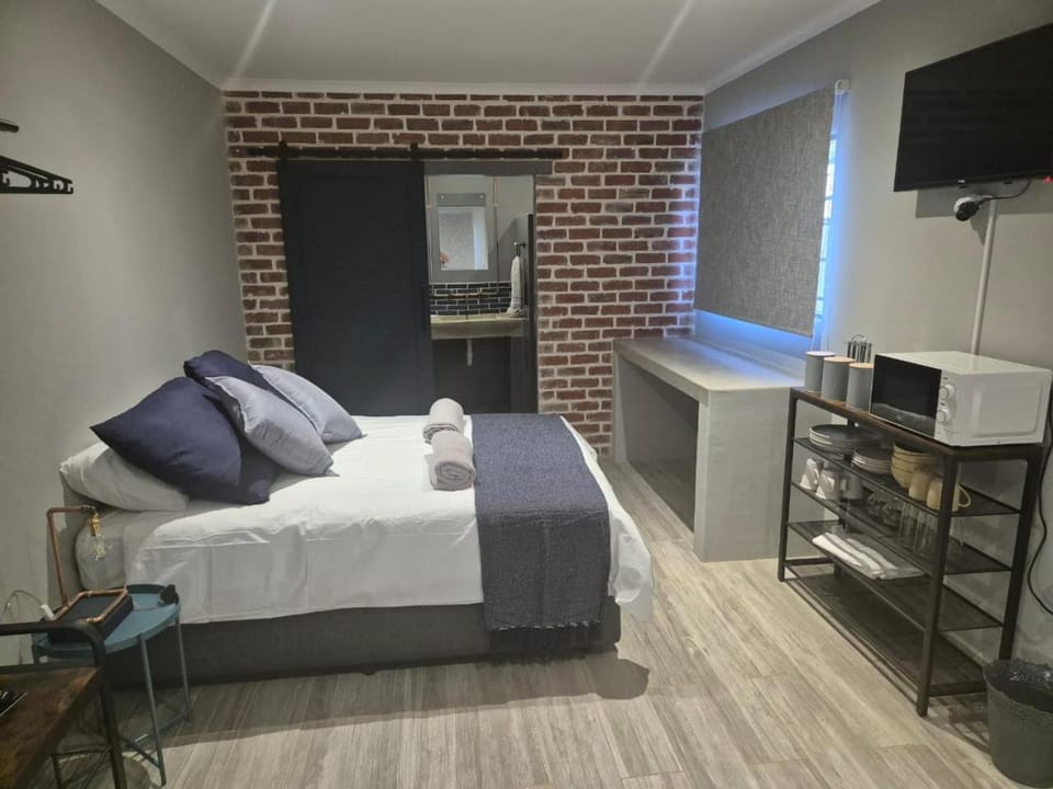 TV and multimedia, Bedroom, towels