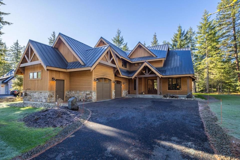 Near Park, Game Room, Suncadia Pool Access House in Roslyn
