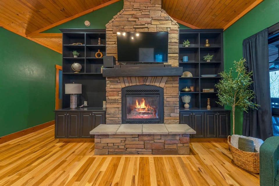 Stunning Mtn Views Hot Tub Movie Theater Game Room House in Buncombe County