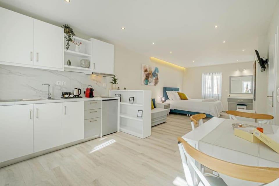 Kitchen or kitchenette, stove