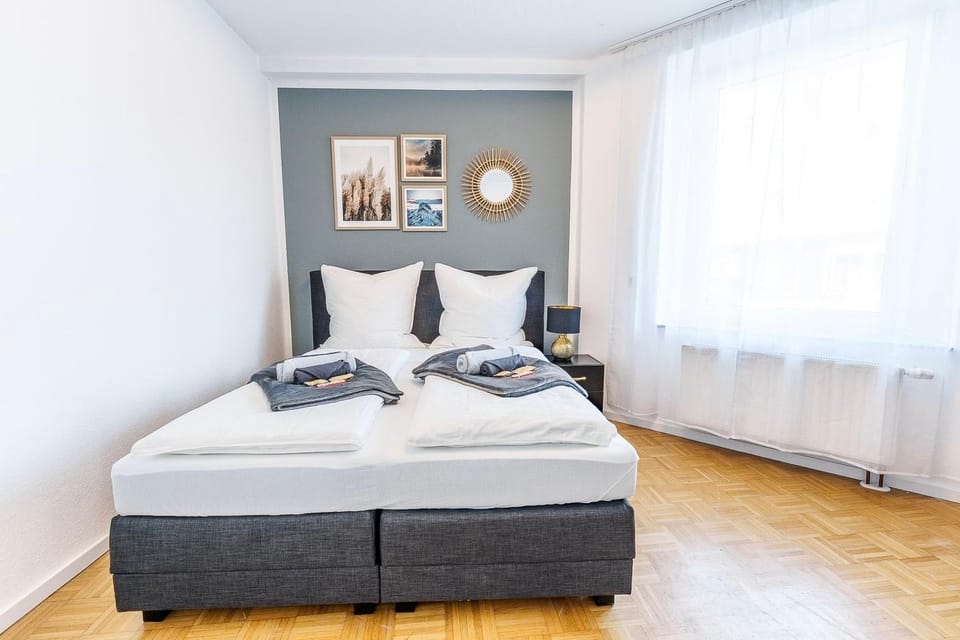 Große Terassen-Wohnung mit Grill, Playstation 5, Billardtisch und Massagesessel Apartment in North Rhine-Westphalia