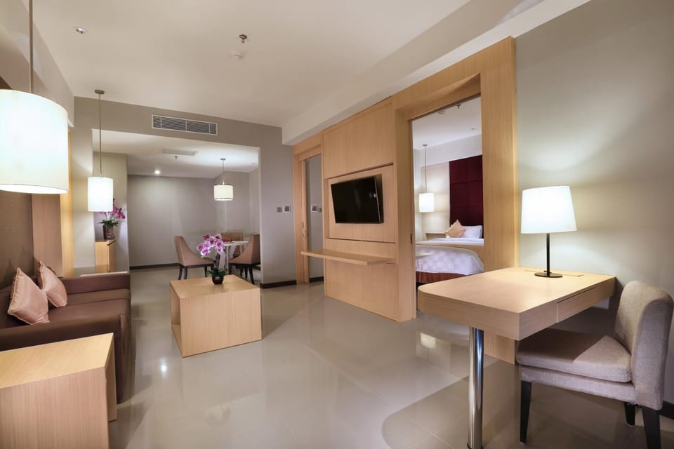 Seating area, Bedroom