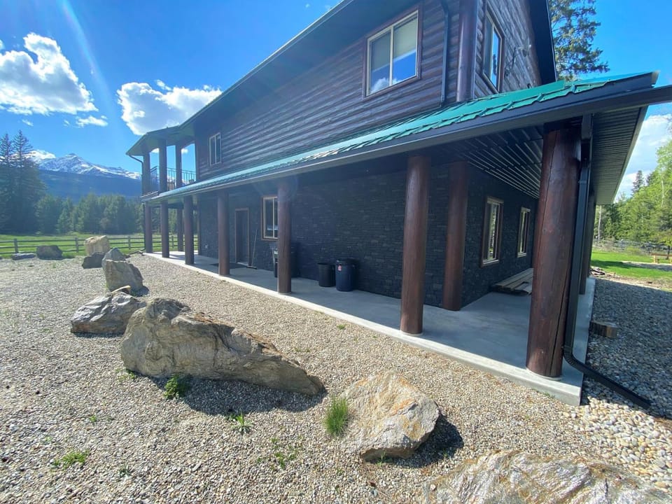 The Westview Cabin Cabin in Valemount