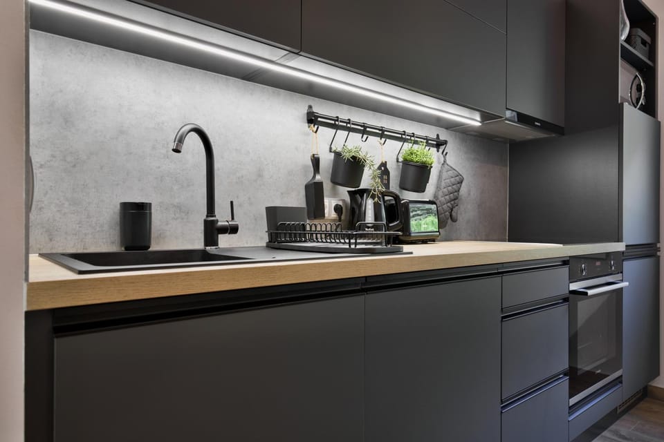 Kitchen or kitchenette