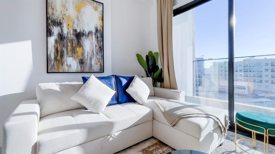 Elite LUX Holiday Homes - Luxe Gardenia 2BR Haven in Arjan, Dubai Apartment in Dubai
