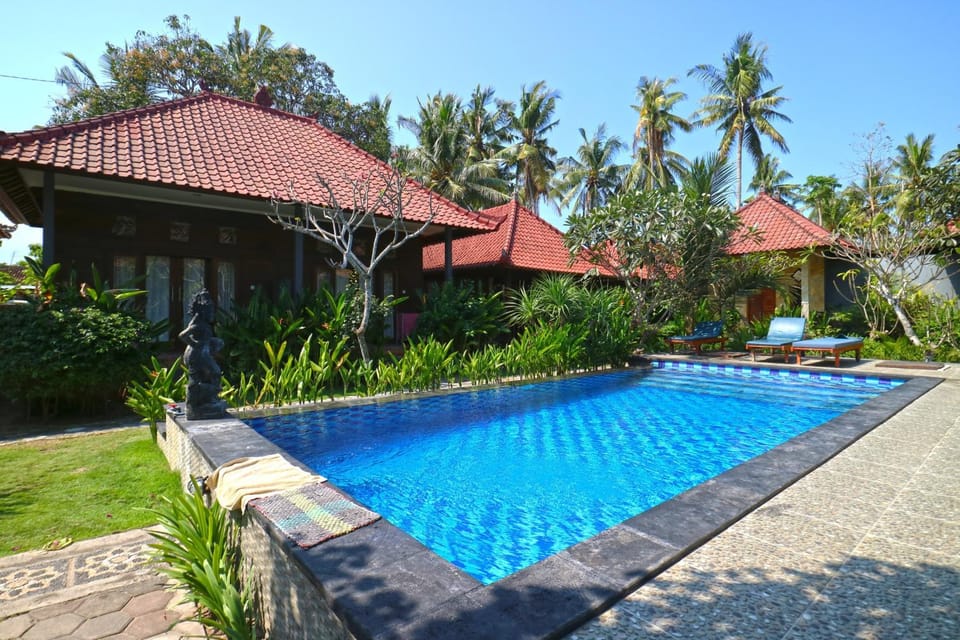 Property building, Swimming pool