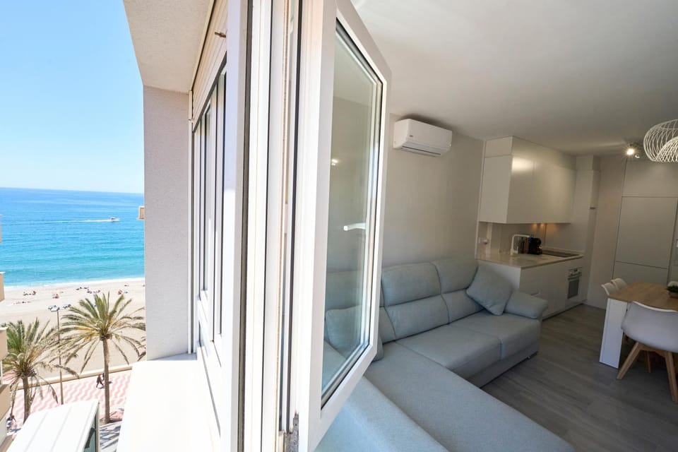 Living room, Sea view