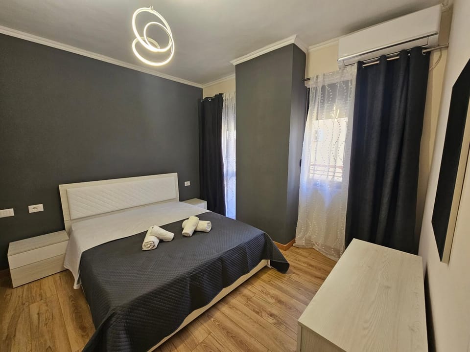New Bazar-Central Apartment 1 with balcony Apartment in Tirana