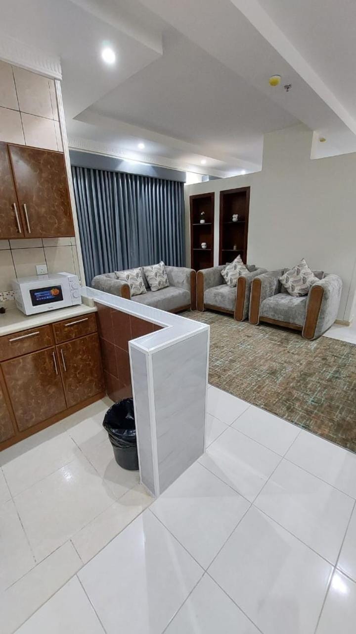 TV and multimedia, Kitchen or kitchenette, Living room, Seating area, Dining area, minibar, pet friendly, stove
