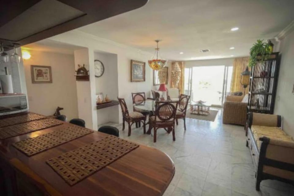 Apartamento Moderno en el Edificio Torres del Sun Rise San Andres Islas Colombia Apartment in San Andres