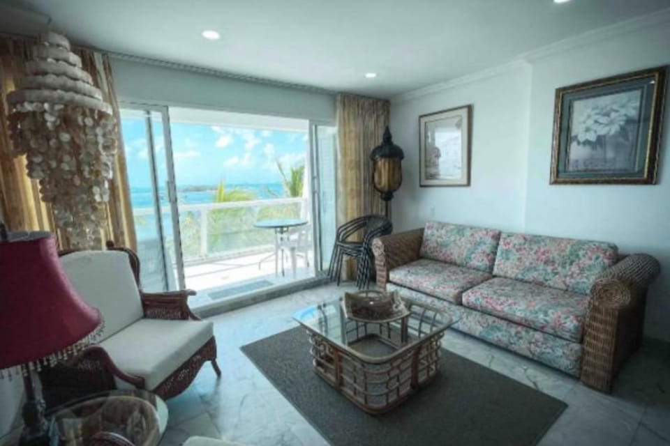 Apartamento Moderno en el Edificio Torres del Sun Rise San Andres Islas Colombia Apartment in San Andres