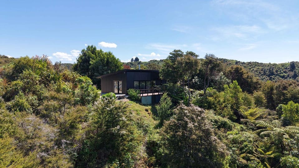 Golden Bay Heights - Luxury Accommodation House in Tasman District, Tasman, New Zealand