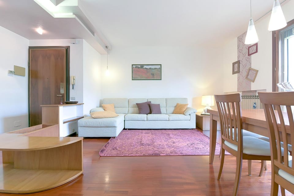 Communal lounge/ TV room, Living room, Seating area, Dining area