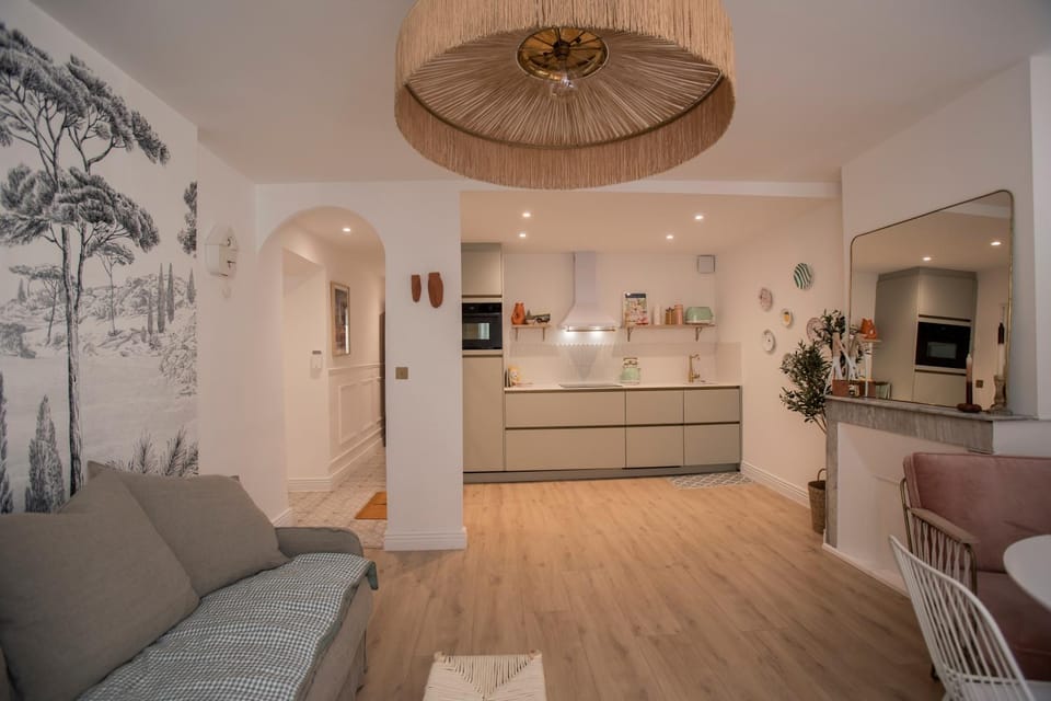 Living room, Seating area, kitchen, kitchen