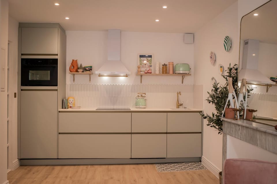 Kitchen or kitchenette, kitchen, kitchen
