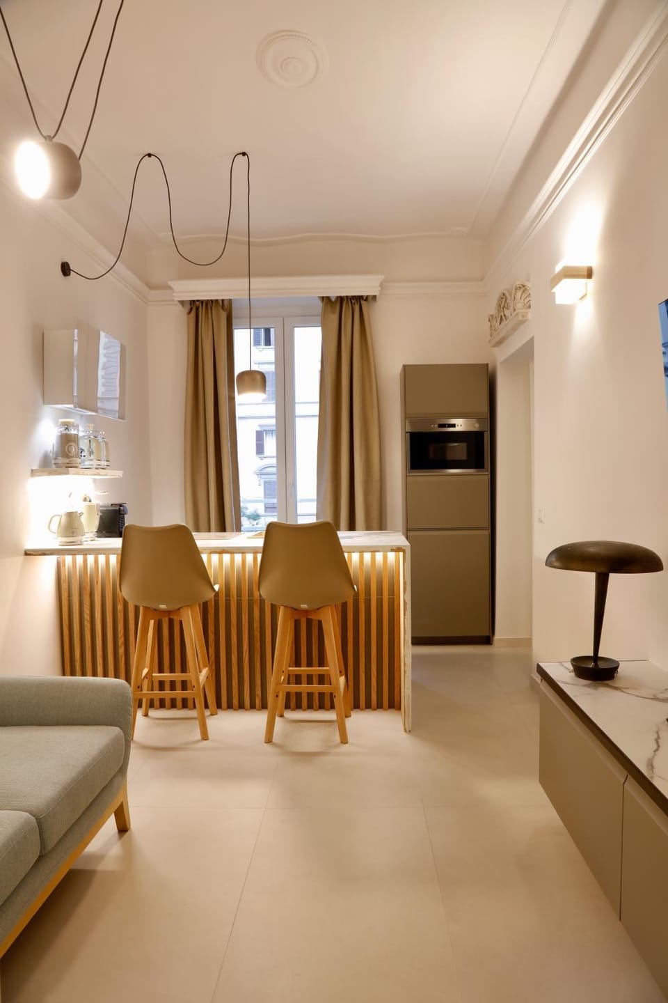 Domus Maxima - Rome Suite & Rooms Bed and Breakfast in Rome