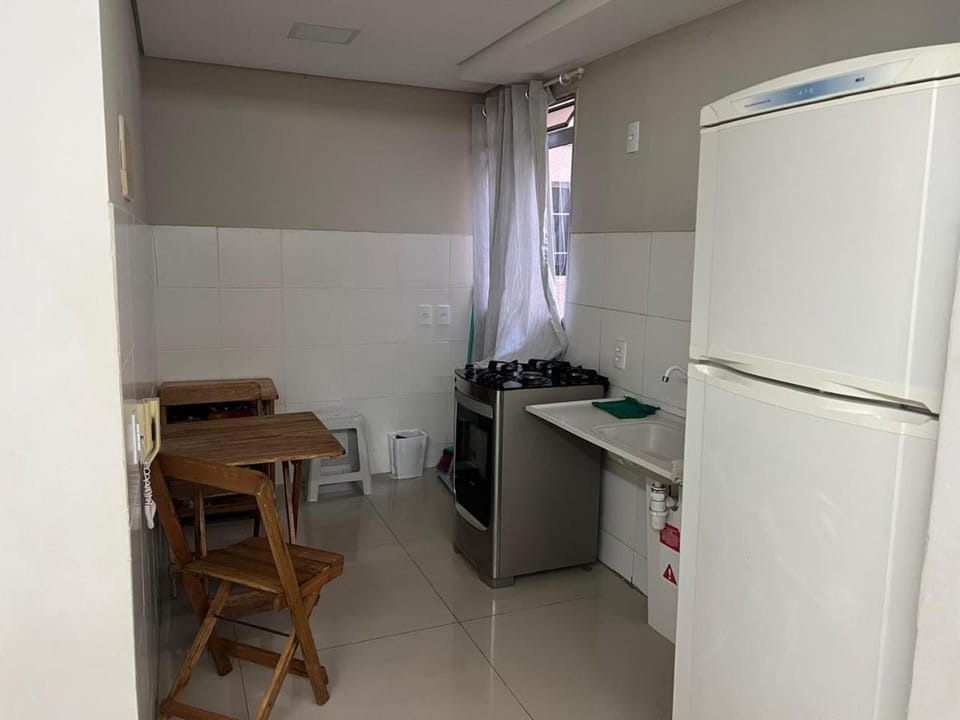 Kitchen or kitchenette, Dining area, Communal kitchen, stove