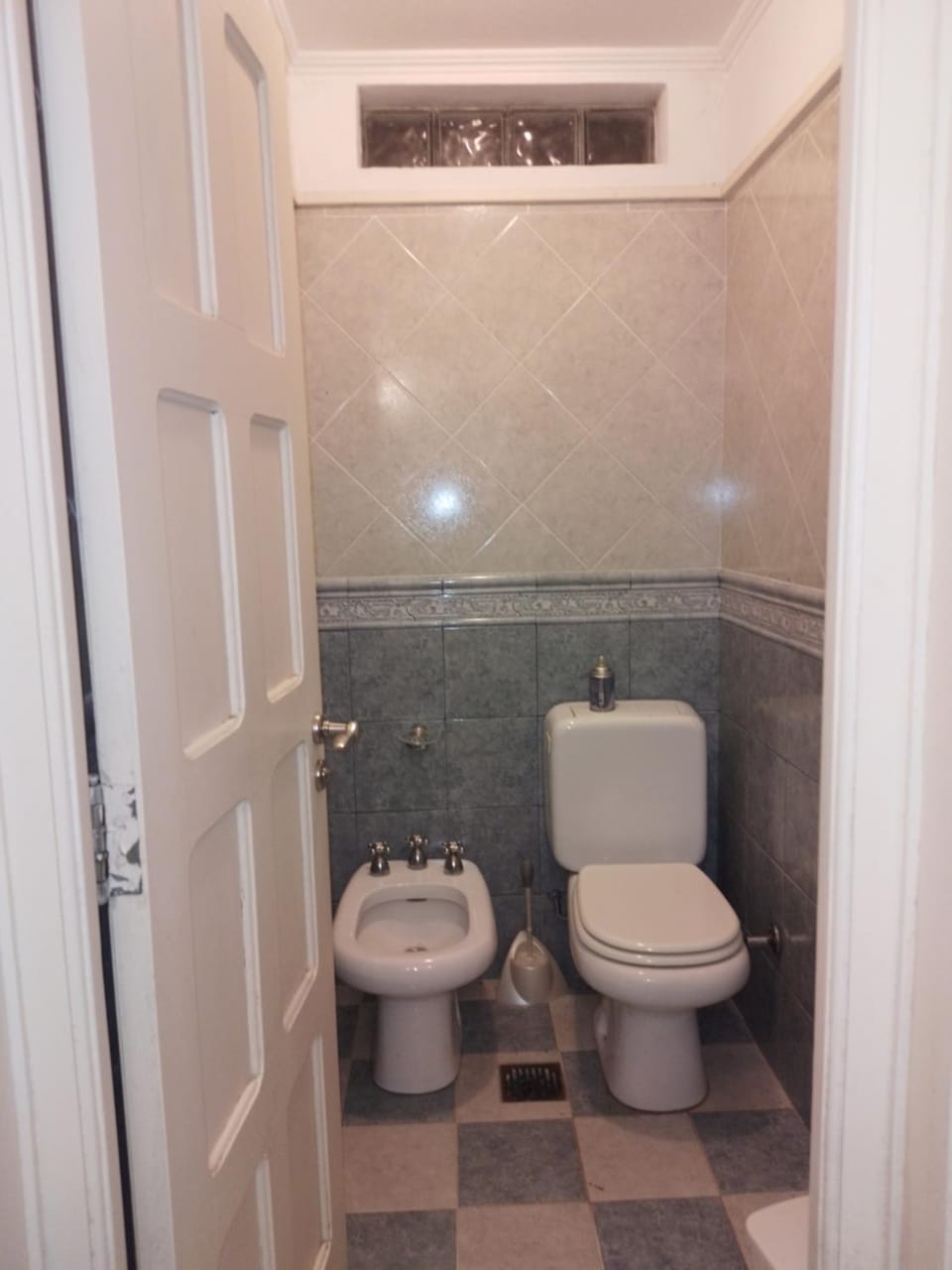 Bathroom, bidet