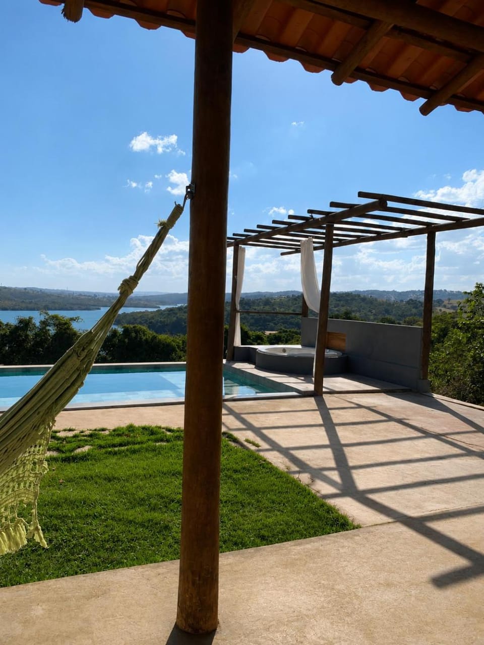 RANCHO NATURE piscina e hidromassagem no LAGO CORUMBÁ 4 ALEXANIA House in State of Goiás