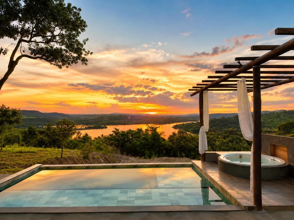 RANCHO NATURE piscina e hidromassagem no LAGO CORUMBÁ 4 ALEXANIA House in State of Goiás