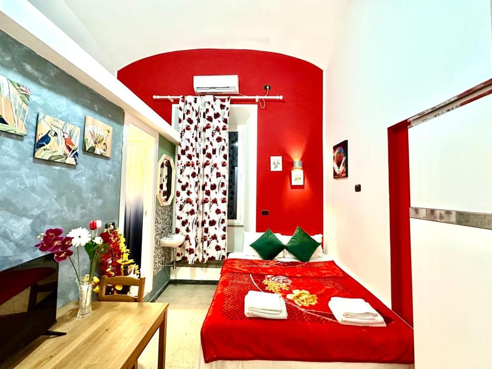 Bed, Bedroom, hair dryier, air conditioner, air conditioner