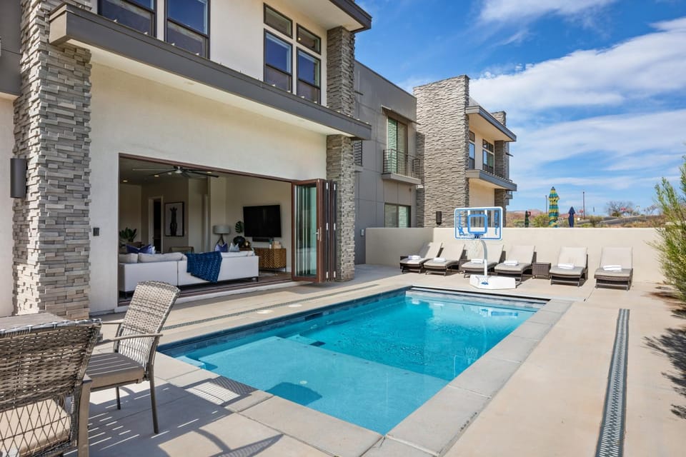 Bunker on the 8th home House in Washington