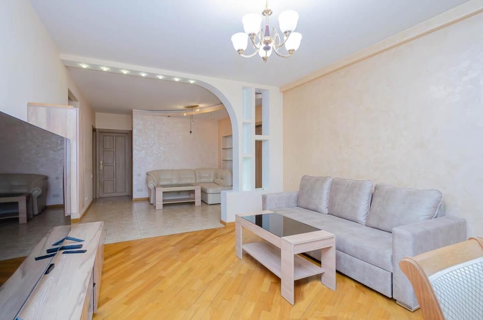 40 excellent three-room apartment in the center of Yerevan Apartment in Yerevan