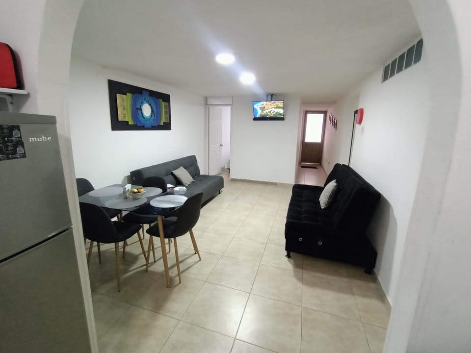Bonito aparta estudio central Apartment in Bogota
