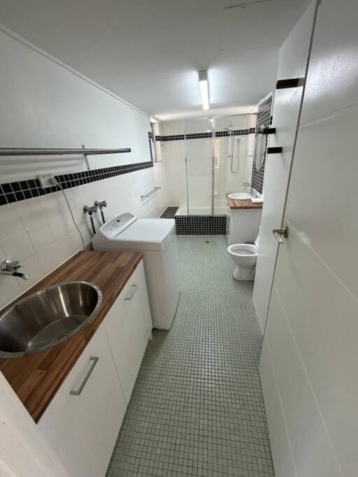 Budds Beach Holiday Apartments Apartment in Surfers Paradise