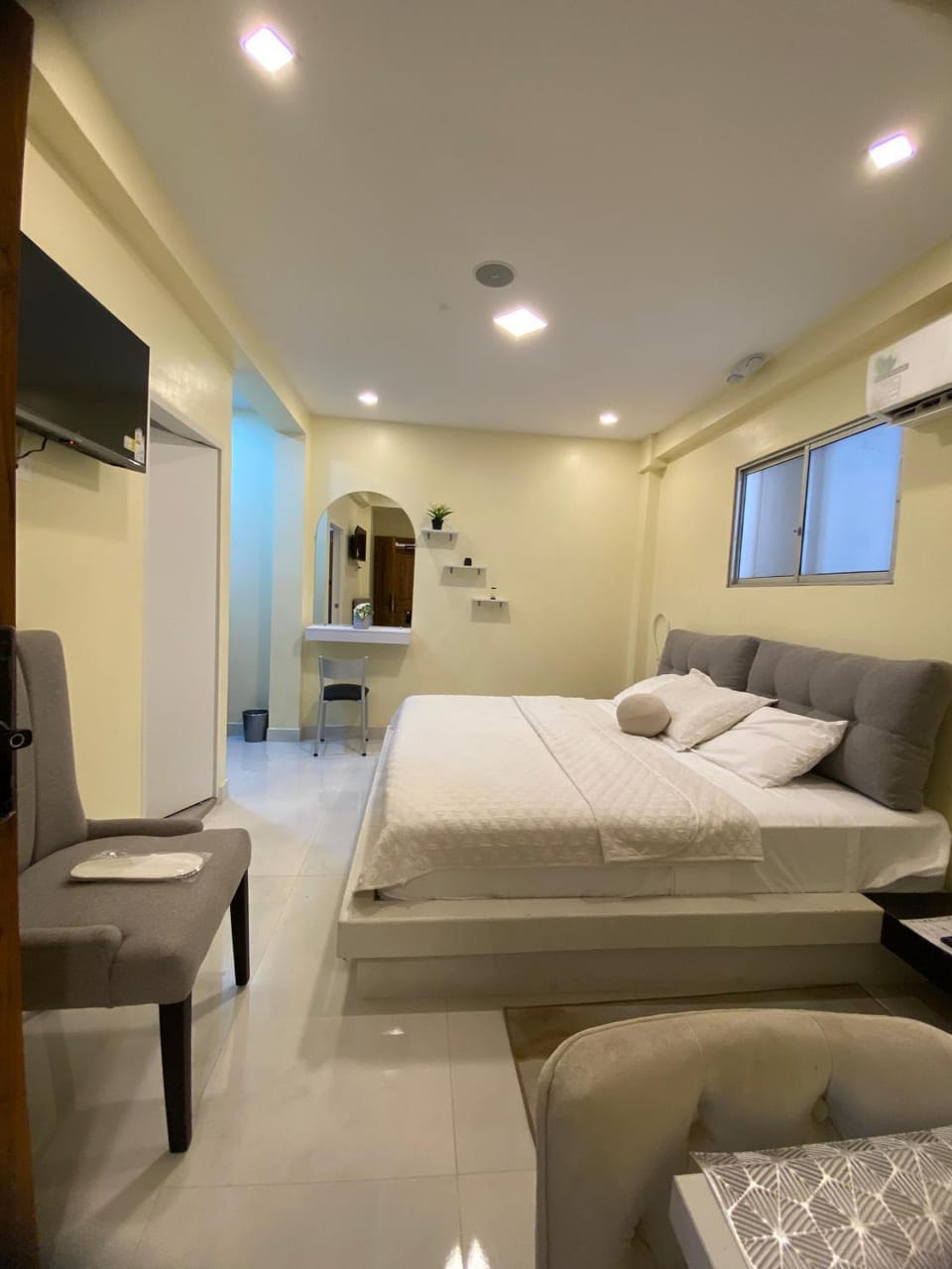 Photo of the whole room