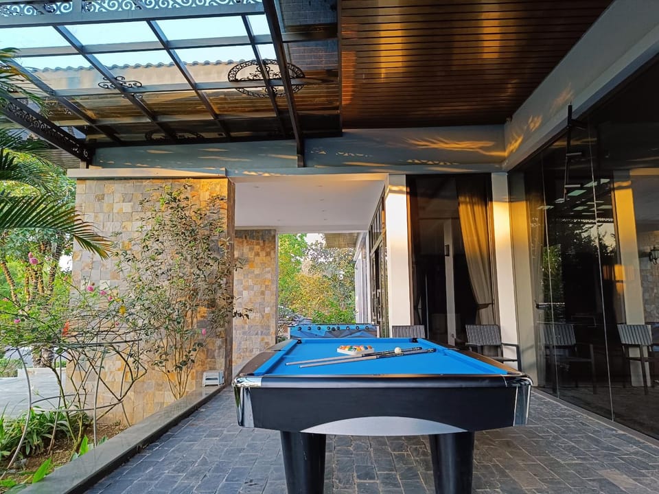 Billiard