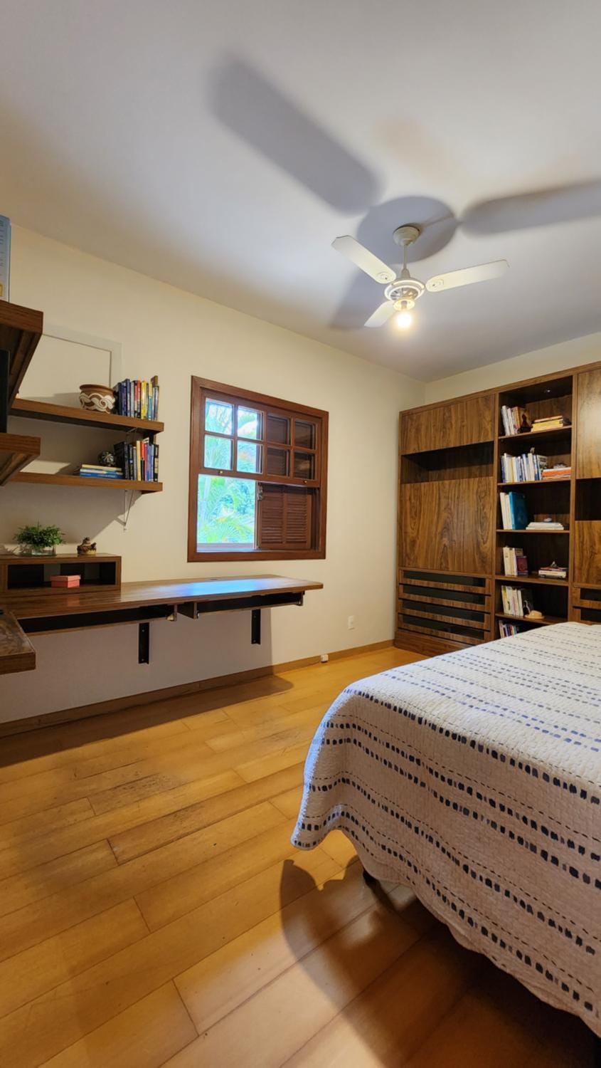 Bed, Bedroom, fireplace