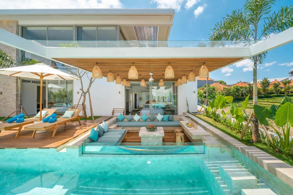 View (from property/room), Balcony/Terrace, Pool view