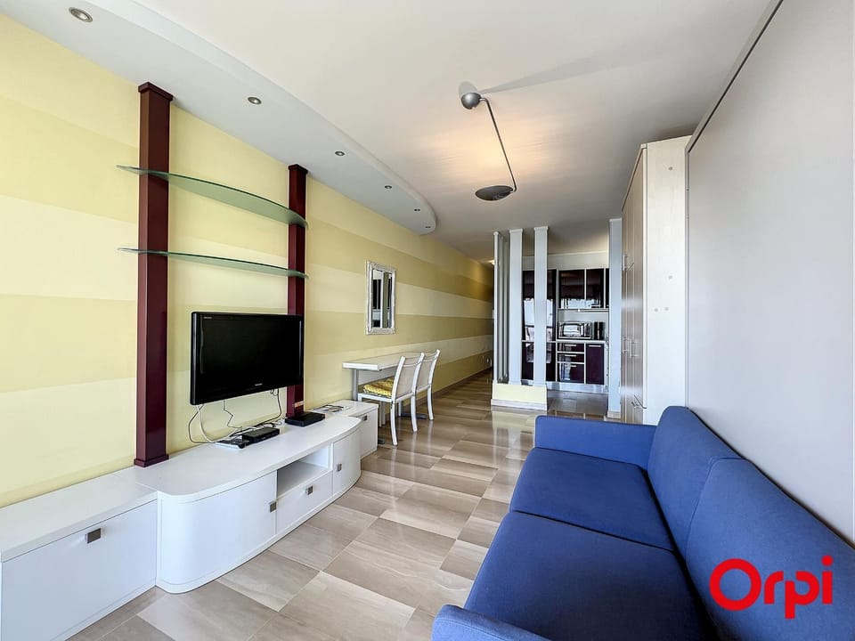 Studio spacieux, climatisé avec vue mer, piscine, WIFI et parking privé à Menton - FR-1-647-29 Apartment in Menton