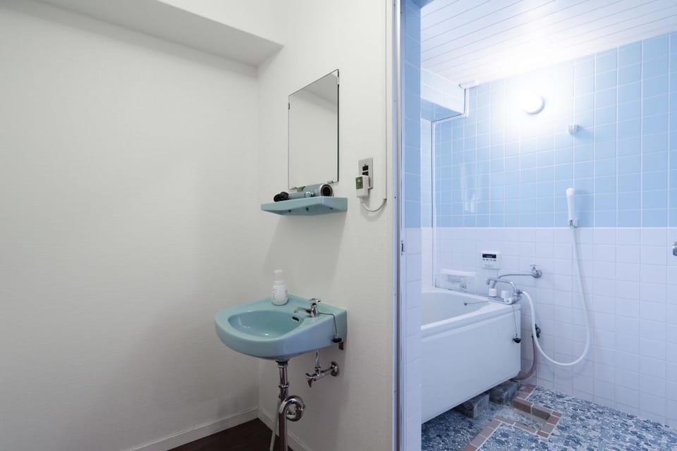 LN12 Arietta 三ノ宮駅徒歩10分元町エリアの交通至便貸切2DK room Apartment in Kobe