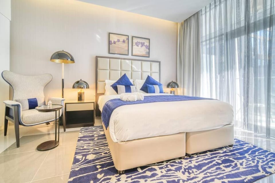 Bed, Living room, Photo of the whole room, Bedroom