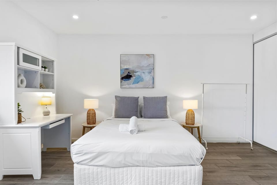 Burwood 1Br studio nearTrain StationShopping Apartment in Sydney