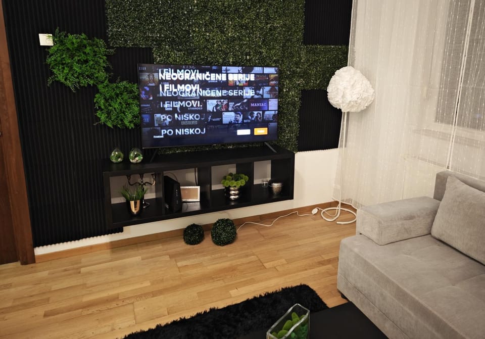 TV and multimedia, Seating area