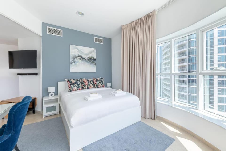 Cozy, Compact, Equipped Studio, 8 mins from metro Apartment in Dubai