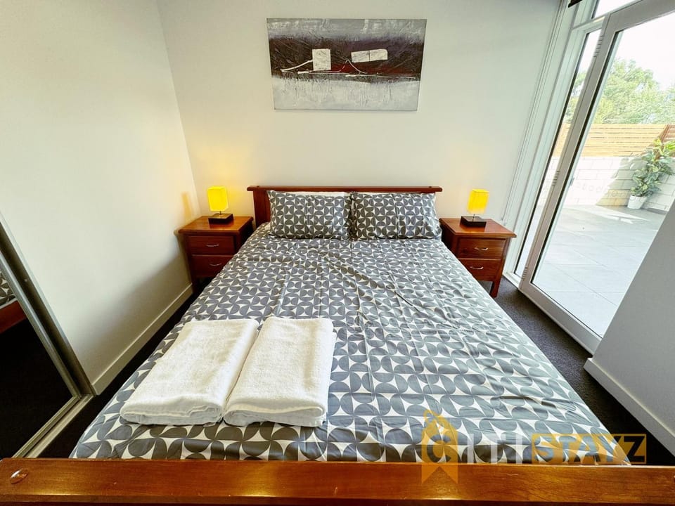 Wonder in Woden - 2 bd 2bth Apt Apartment in Canberra