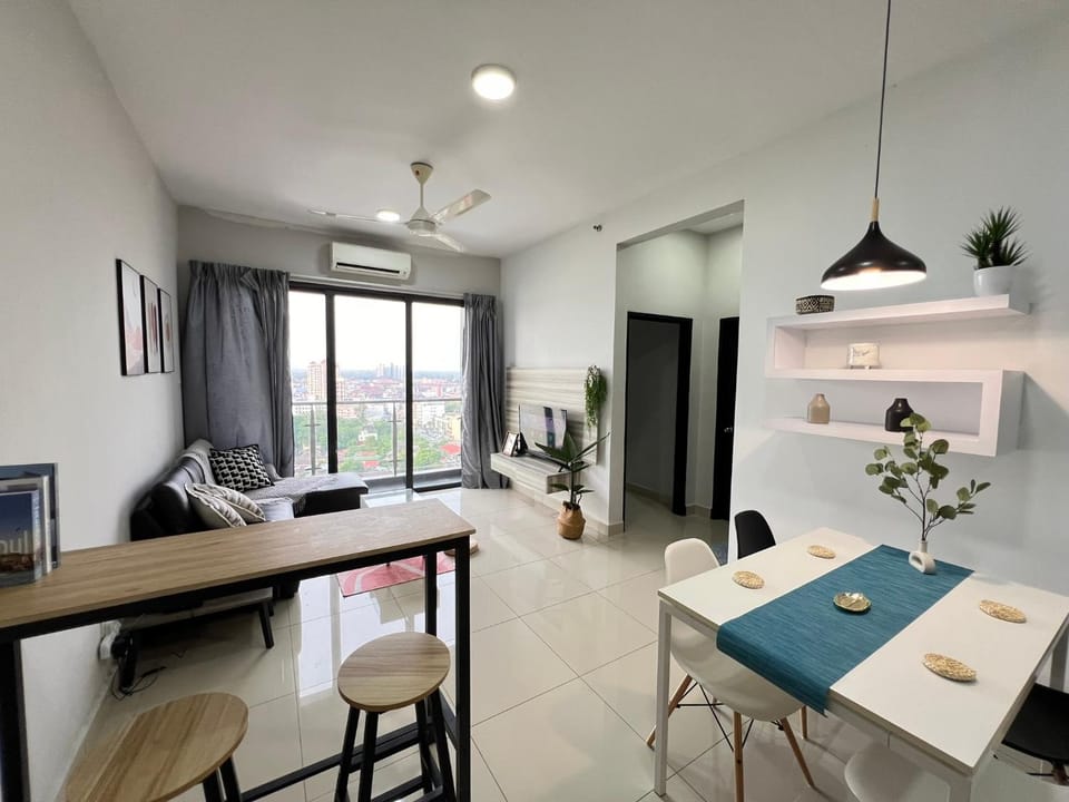 Living room, Dining area