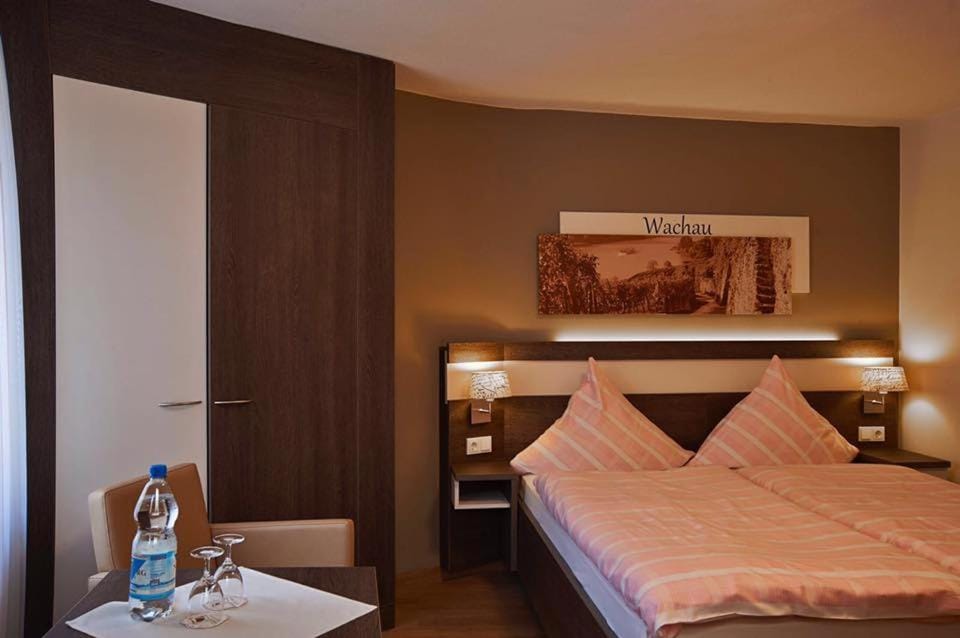 Hotel Gasthaus Huwer Bed and Breakfast in Graach an der Mosel