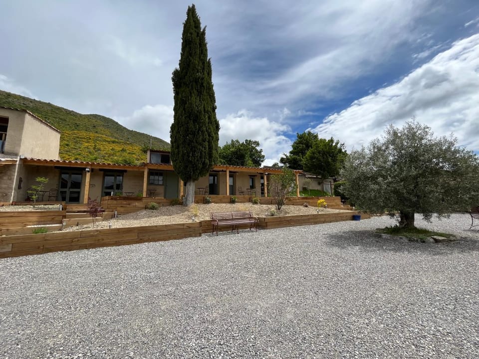 Property building, Spring