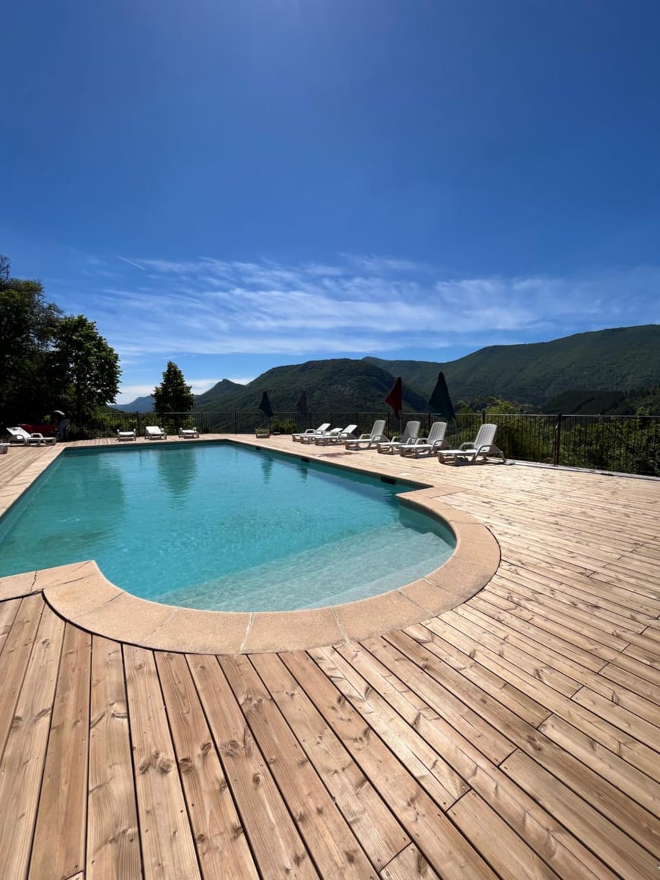 Day, Natural landscape, Mountain view, Pool view, Swimming pool, sunbed