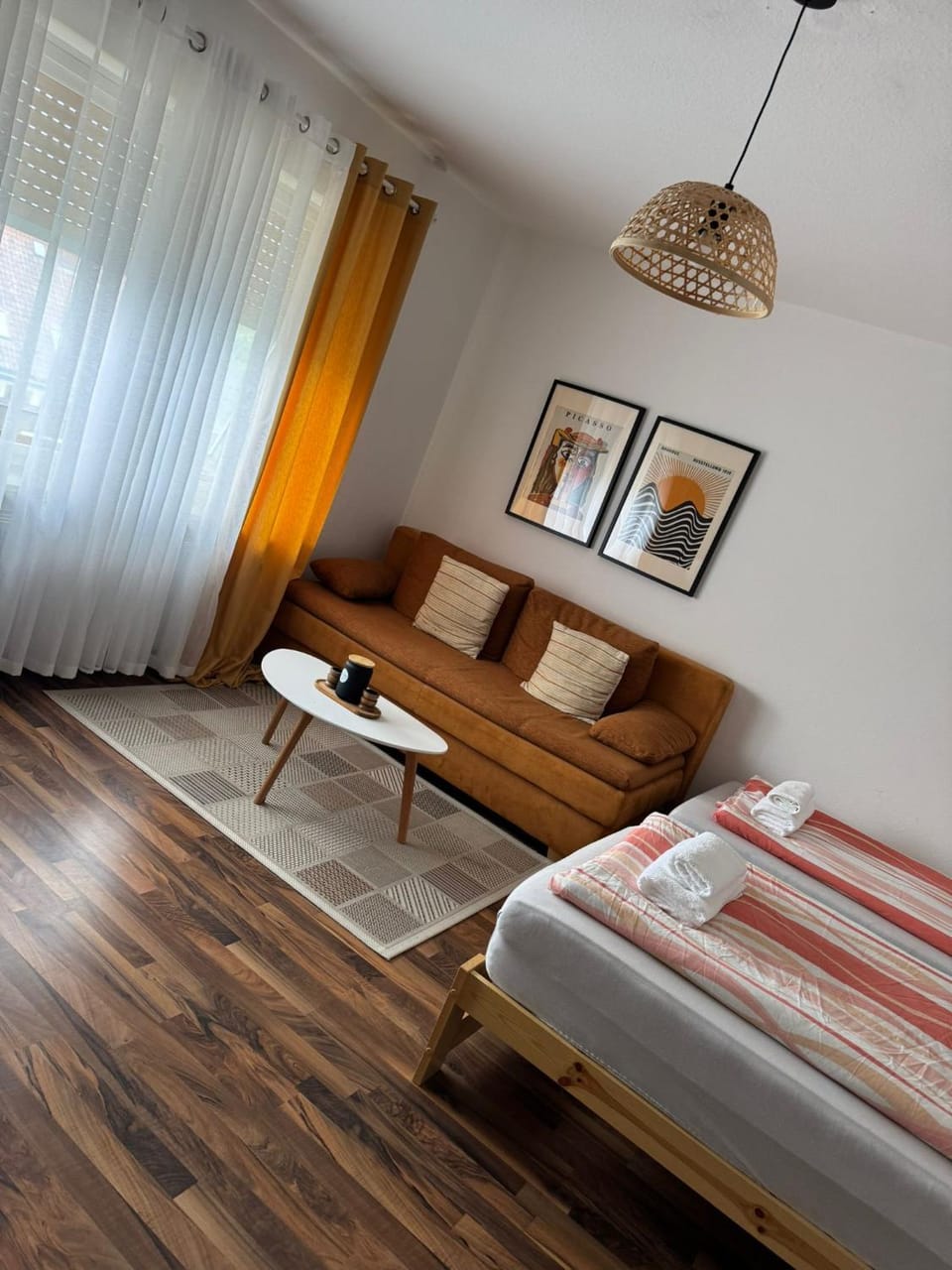 Toilet, Nearby landmark, Bed, Neighbourhood, Bathroom, TV and multimedia, Coffee/tea facilities, Balcony/Terrace, Living room, Dining area, Communal kitchen, Quiet street view, Inner courtyard view, hair dryier, microwave, oven, toaster, towels, wardrobe, washing machine, dryer